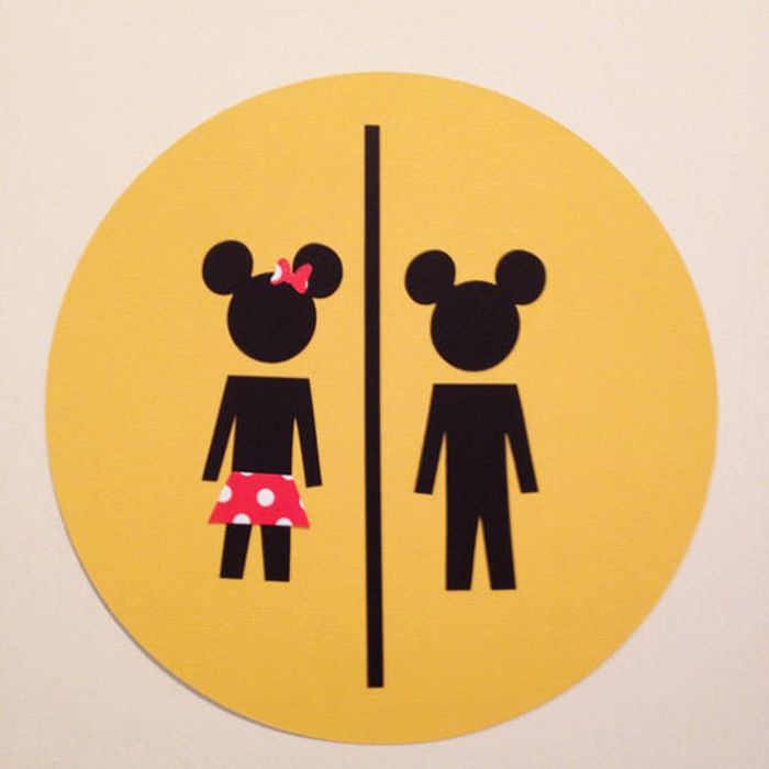 creative_toilet_signs_30
